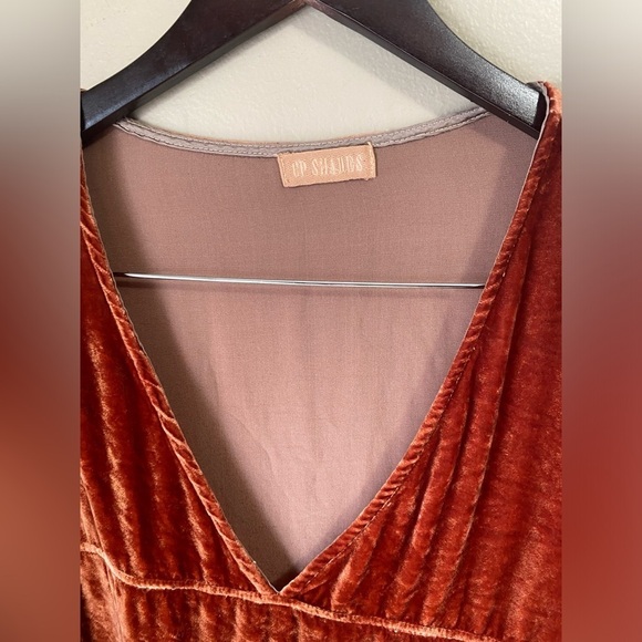 Free People CP Shades Crushed Velvet Boho Slouchy Deep V Mini T Shirt Dress - Picture 5 of 11